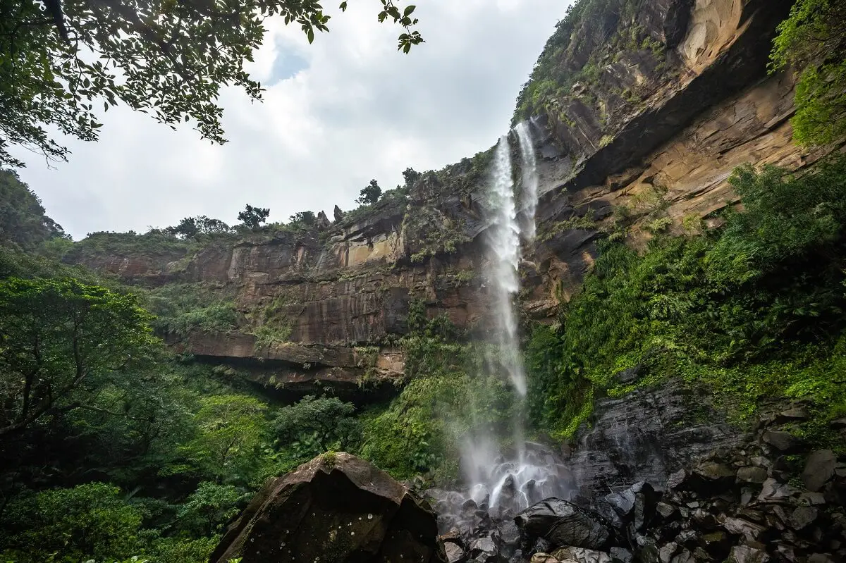 Hoshizuna Beach (Iriomote Island) Pinai-sara Falls, a World Natural Heritage Site