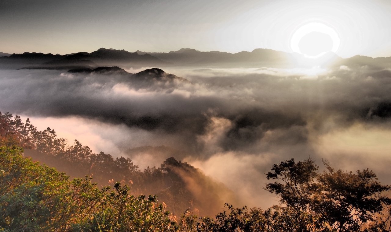 国見ケ丘の雲海の旅行観光情報 Ava Travel アバトラベル