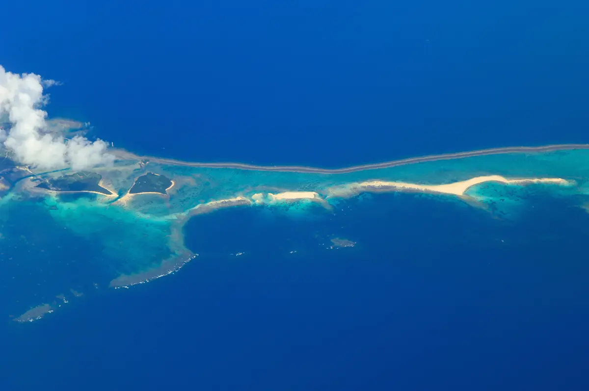 鵠野海灘 東洋第一絕景!?久米島驕傲的白沙灘